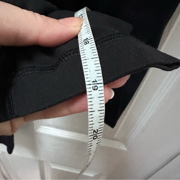Lululemon align leggings cropped 19" black 4 high rise - Picture 3 of 7